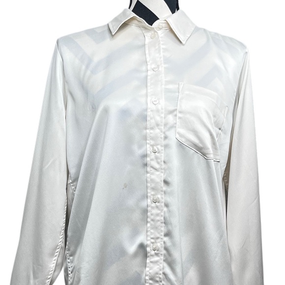 GAP Minimalist Cream Sz S Button Down front Satin Boyfriend Shirt - Picture 2 of 12